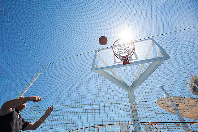 harmony of the seas adventures basketball 