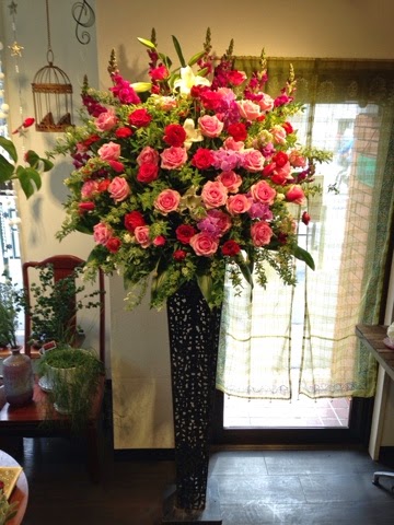 葉織 Haori Flowers 新宿区のお花屋さん リサイタル開催のお祝い花