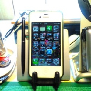 日暮らしおんがく工房 Iphoneスタンドをdiyしました 超カンタン