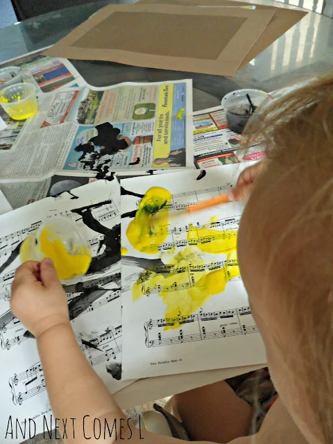 Painting to music with toddlers & bee craft idea