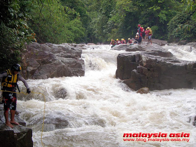 Sungai Slim Air Terjun Hidung Patah 