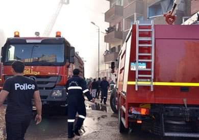 السيطرة على حريق اندلع داخل شقة سكنية بقرية المحامدة البحرية بسوهاج دون إصابات