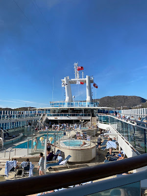 Island Princess Lido deck