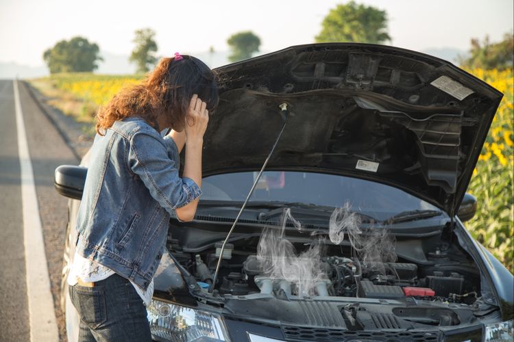 6 Hal Atasi Mesin Mobil yang Overheat