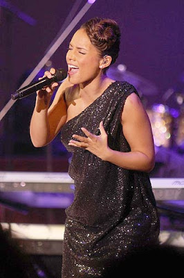 Alicia Keys Keep A Child Alive Black Ball