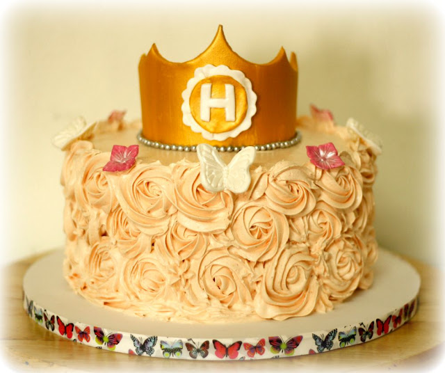 Tarta de rosas de buttercream de princesa