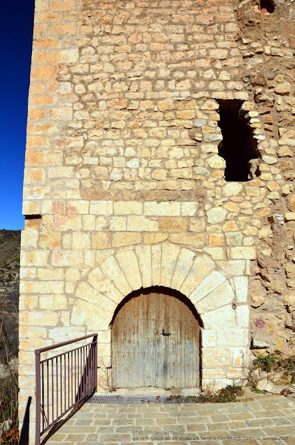 castielfabib-iglesia-fortaleza