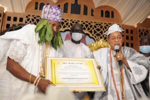 Alaafin's  Palace  Agog As           Otunba Tomori Williams Becomes  1st Aare Onikoyi Of Yorubaland