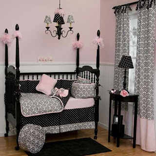 Black and white baby bedding