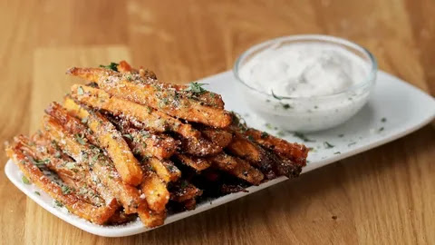 Savor the Crunch: Garlic Parmesan Carrot Fries - A Flavorful Twist on a Classic Snack