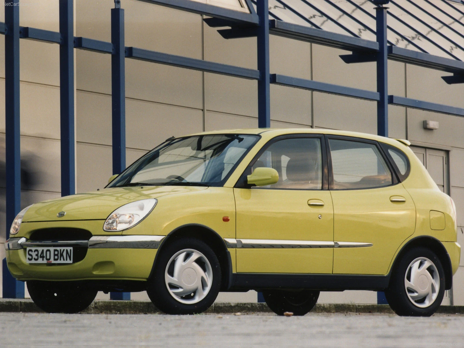 Hình ảnh xe ô tô Daihatsu Sirion 1999 & nội ngoại thất