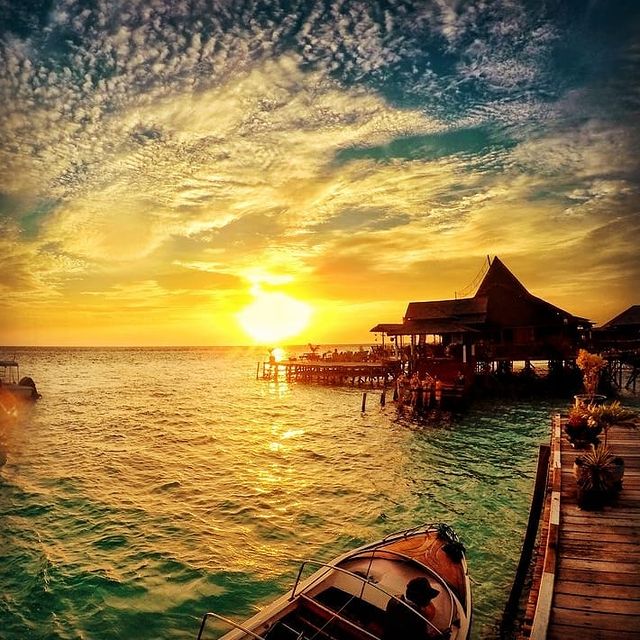 Sunset Pulau Derawan Kalimantan Timur - foto wireloca