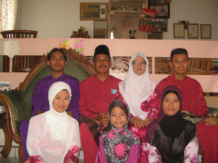 GAMBAR KELUARGA TERKINI RAYA 2009