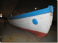 086