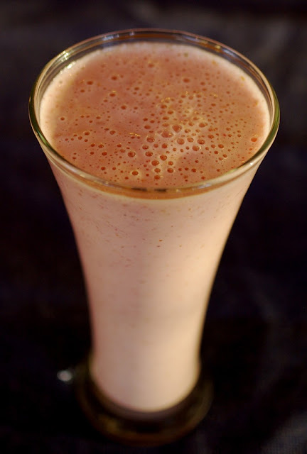 http://rikishore.com/2012/02/strawberry-raspberry-almond-smoothie/