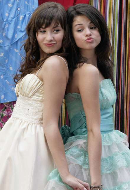 selena gomez and demi lovato wallpaper. selena gomez and demi lovato