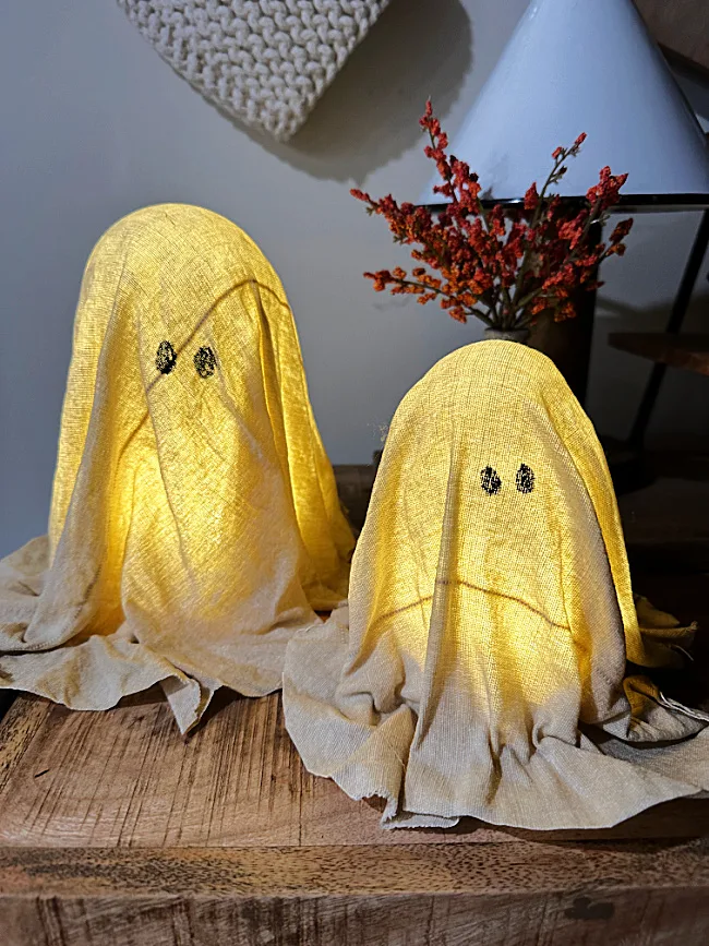 ghosts with puck lights