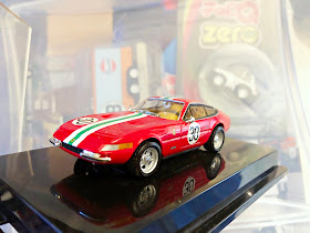 Hot Wheels Collectibles 1968 Ferrari 365 GTB 4 1/43