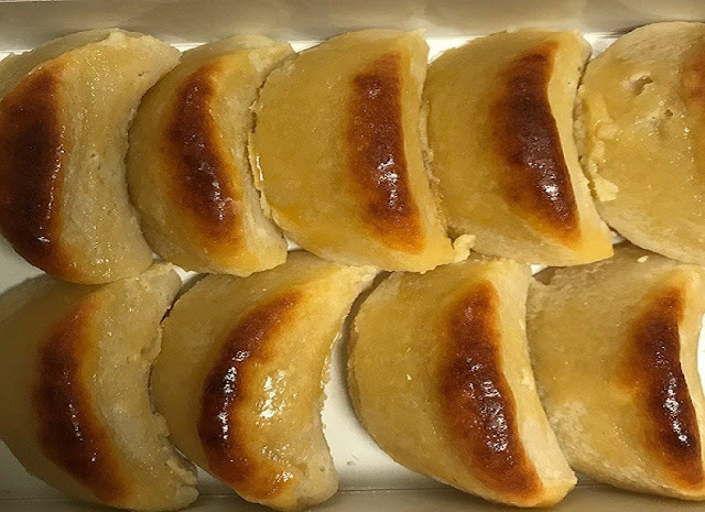 Toledo - Empanadillas de Mazapán de Obrador Santo Tome