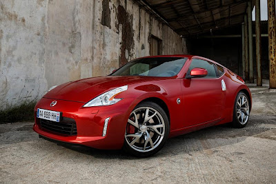 Nissan 370Z GT Coupé (2013) Front Side