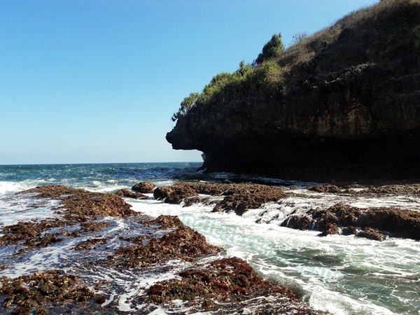 Pantai Sedahan