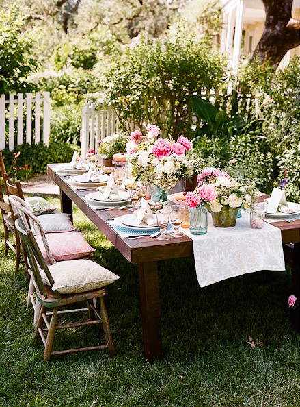 Stunning Outdoor Wedding Table Settings and Ceremony Ideas