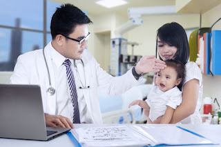 Waktu Yang Tepat Untuk Membawa Anak Ke Dokter Saat Dia Demam
