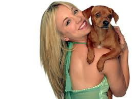 Kaley Cuoco http://qoulenmatane.blogspot.com/