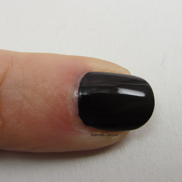 Finger-Paints-Black-Rxpressionism-Lightning-Nails-Tutorial