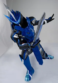 Tokusha Damashii: Kamen Rider Blades - Lion Senki Form