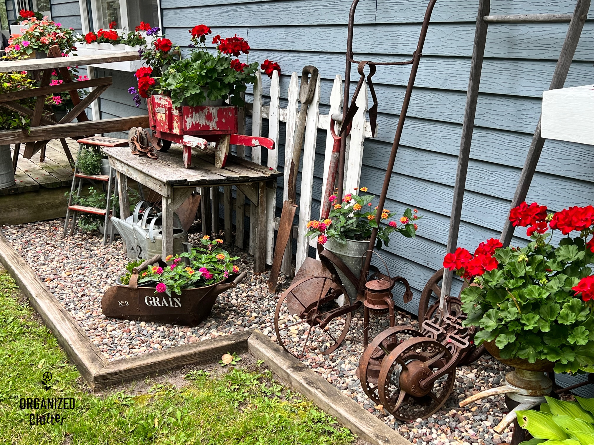 Decorating the Yard & Garden with Vintage Milk Cans - Organized