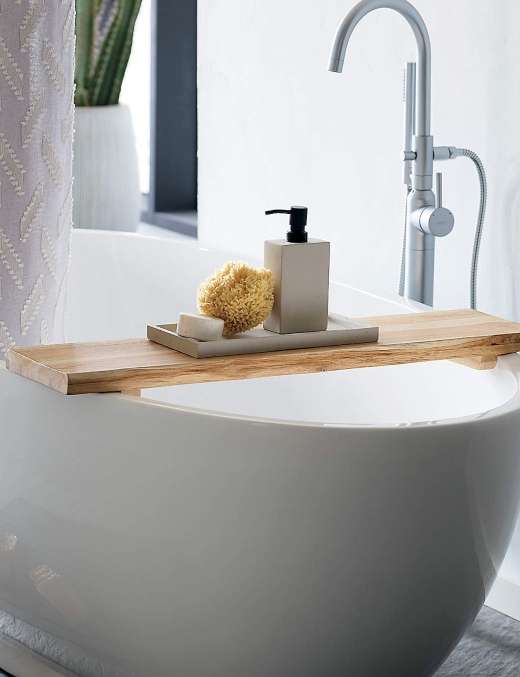 Bath Tub Trays Made from Wood