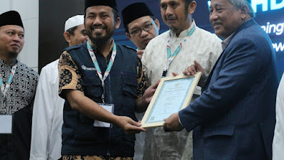 Wahdah Islamiyah Luncurkan Program Wakaf Uang Bersama Ketua BWI Di Arena Mukernas