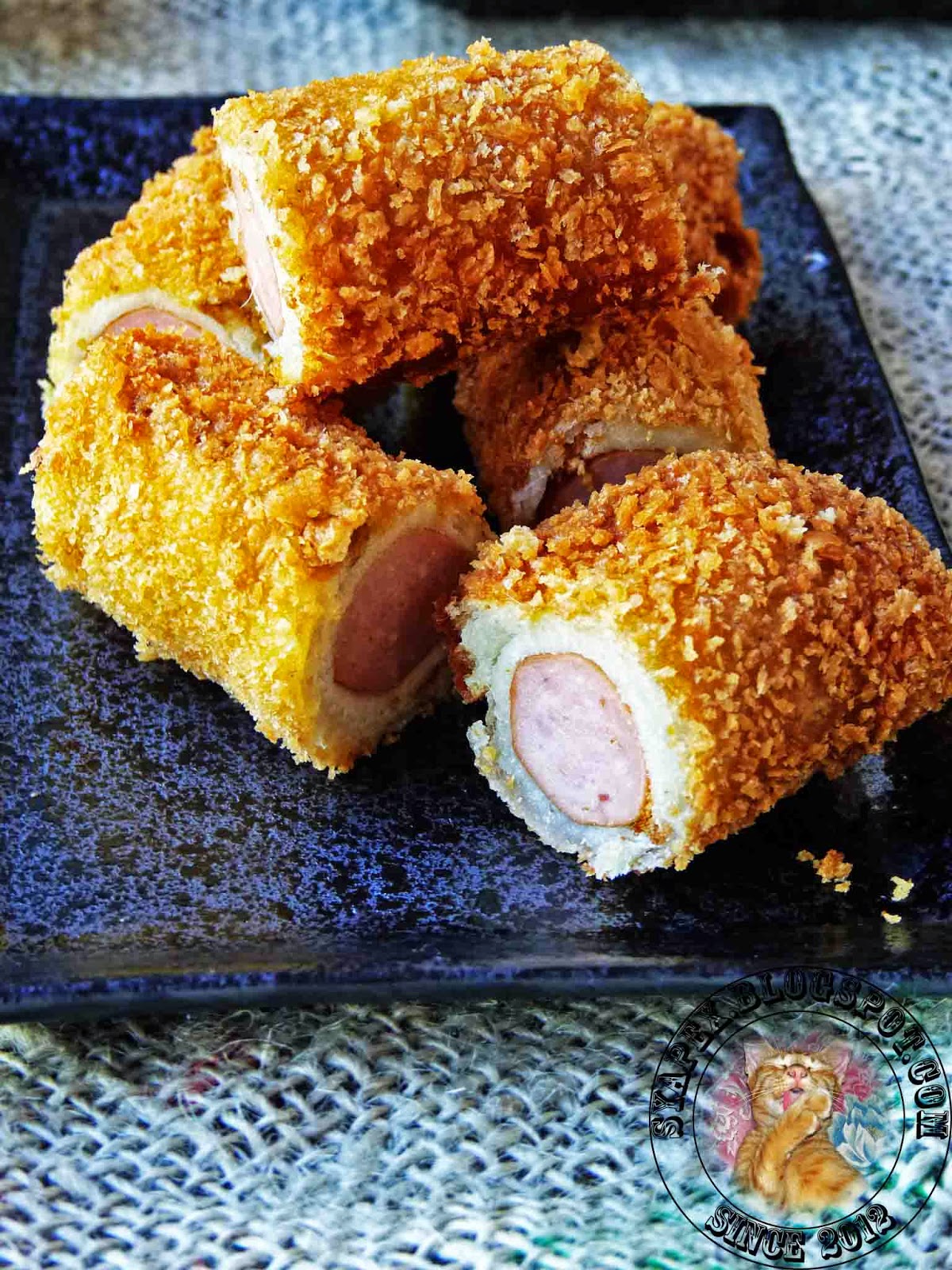 Syapex kitchen: Roti Goreng Sosej