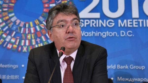 Ministro Hacienda de Colombia critica manejo de la economía venezolana 
