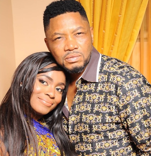 Nollywood’s Most Romantic Actor Ernest Obi & Wife Eve Strike Sexy Pose In 6th Wedding Anni. Photos