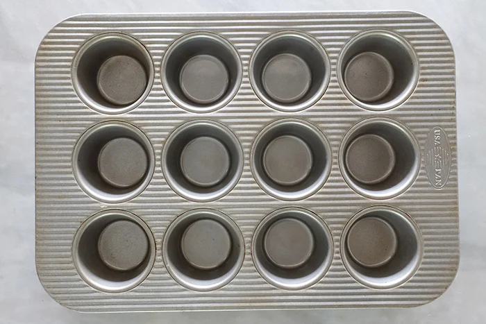 USA Pan muffin tin