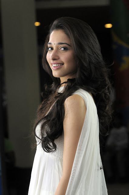 Tamanna-in-white-dress4