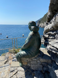 Mater Naturae (1989) - Raffaele Scorzelli - staring at the sea - Porto Venere, Italy