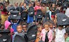 Fundación Almuerzo Infantil entrega útiles escolares a niños y niñas de Boca Chica  y Cancino Adentro en SDE