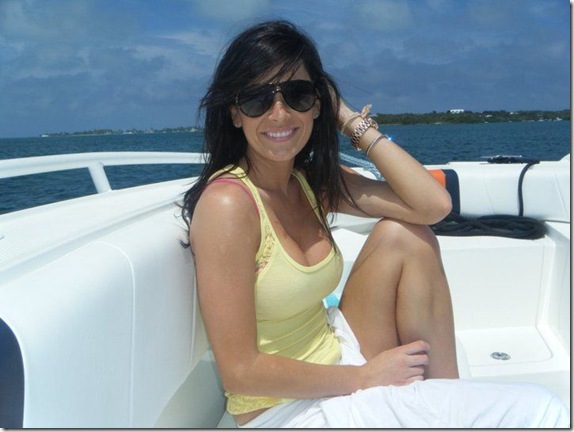 Victoria-Brown-hot-hooters-9