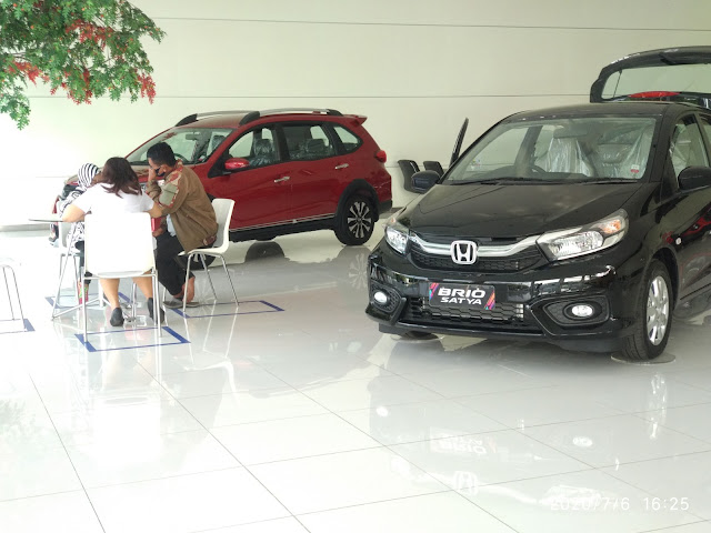 Mobil Primadona Paling Laris Di Kelas Hatchback ?