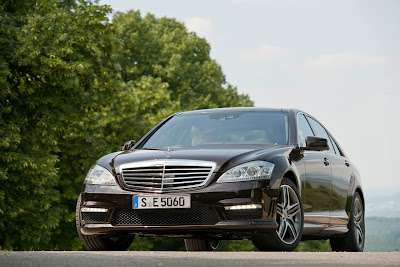 2011 Mercedes-Benz S63 AMG Luxury Cars