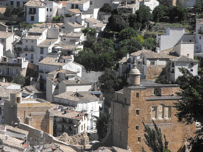 Ruinas de la Iglesia de Sta. María y  casco antiguo de Cazorla 