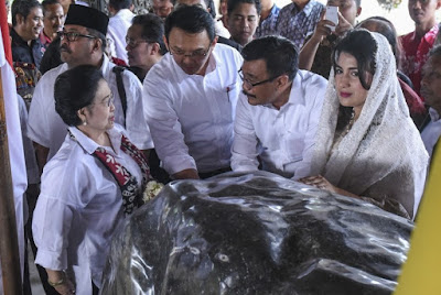 AGEN POKER - Megawati Soekarnoputri Melarang Ahok Melayani Pertanyaan Wartawan