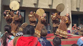 pesta dansa penduduk asli karelia rusia