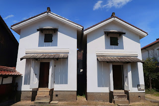 Kurayoshi White Walled Warehouses