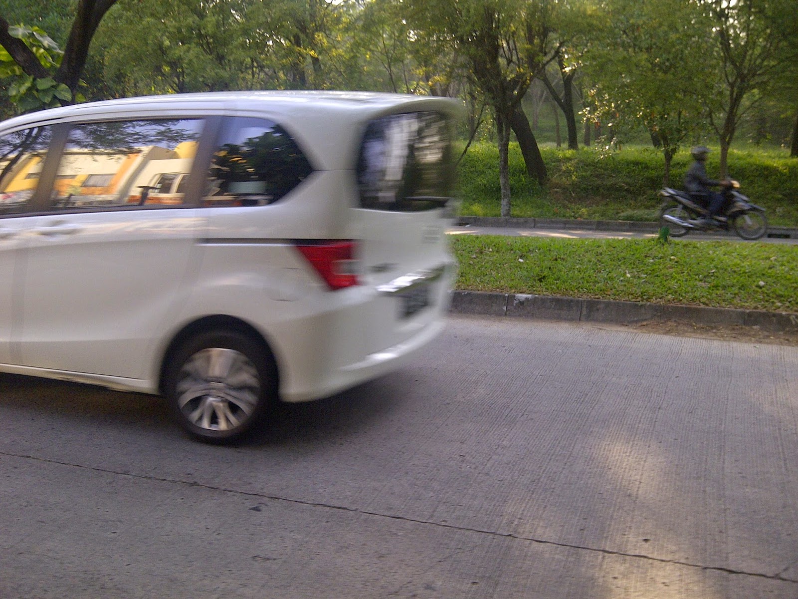 Rental Mobil