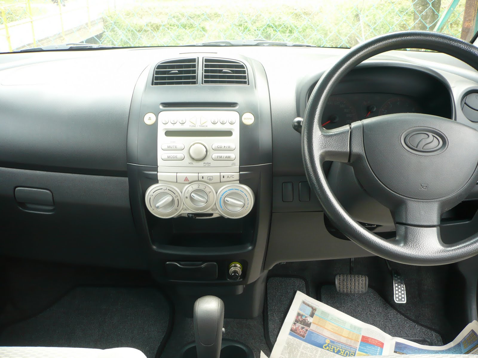 Jual Beli Kereta Terpakai: Perodua MyVi 1.3 Ezi Auto -2005