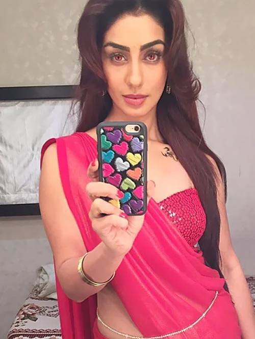 mahek chahal hot naagin 6 actress